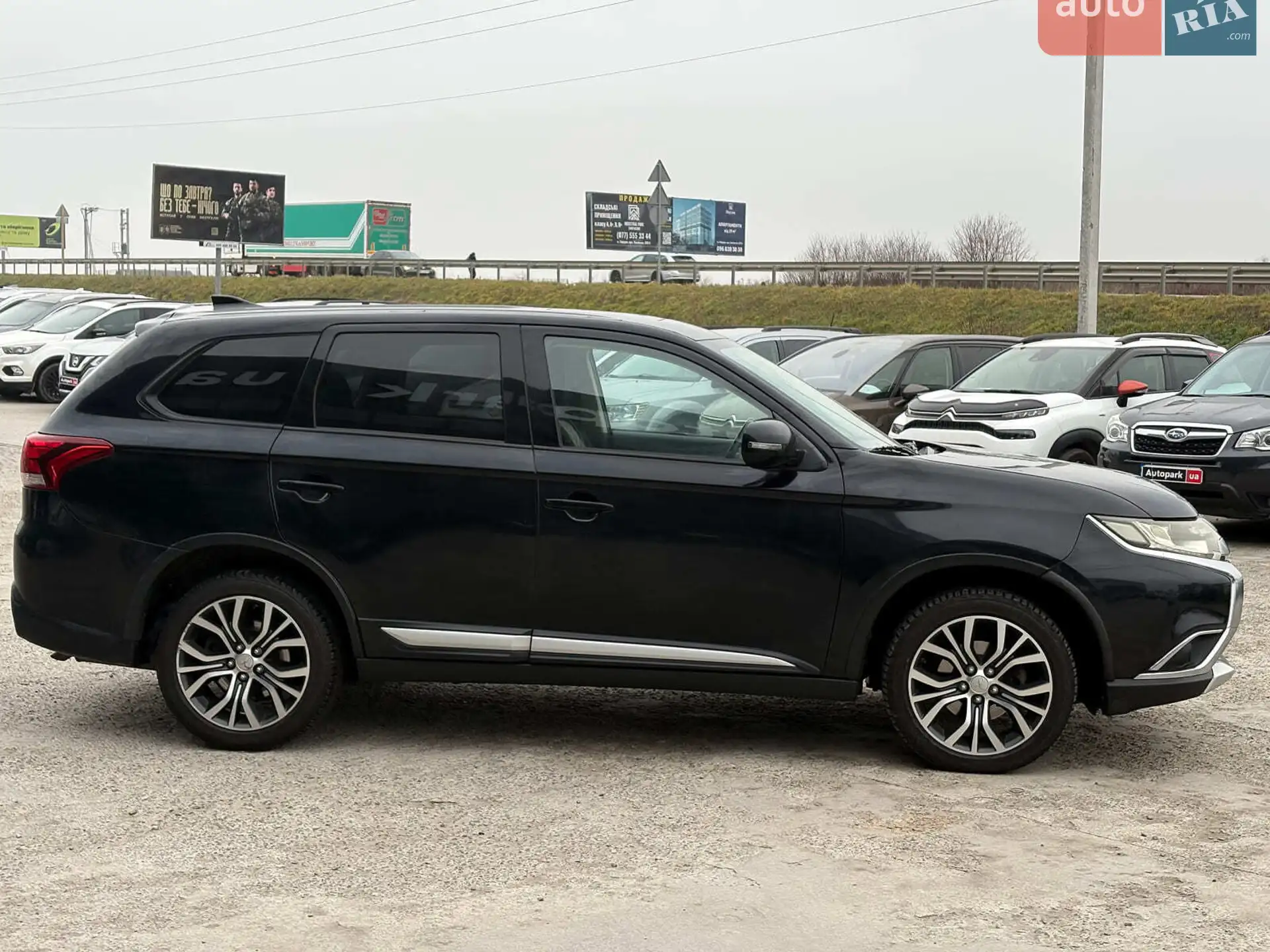 2017 Mitsubishi Outlander - мініатюра 6