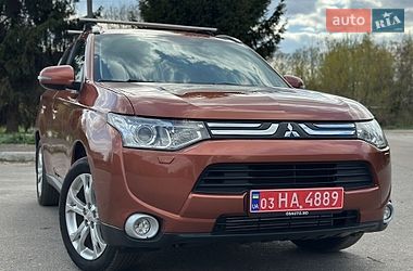 Внедорожник / Кроссовер Mitsubishi Outlander 2014 в Бердичеве