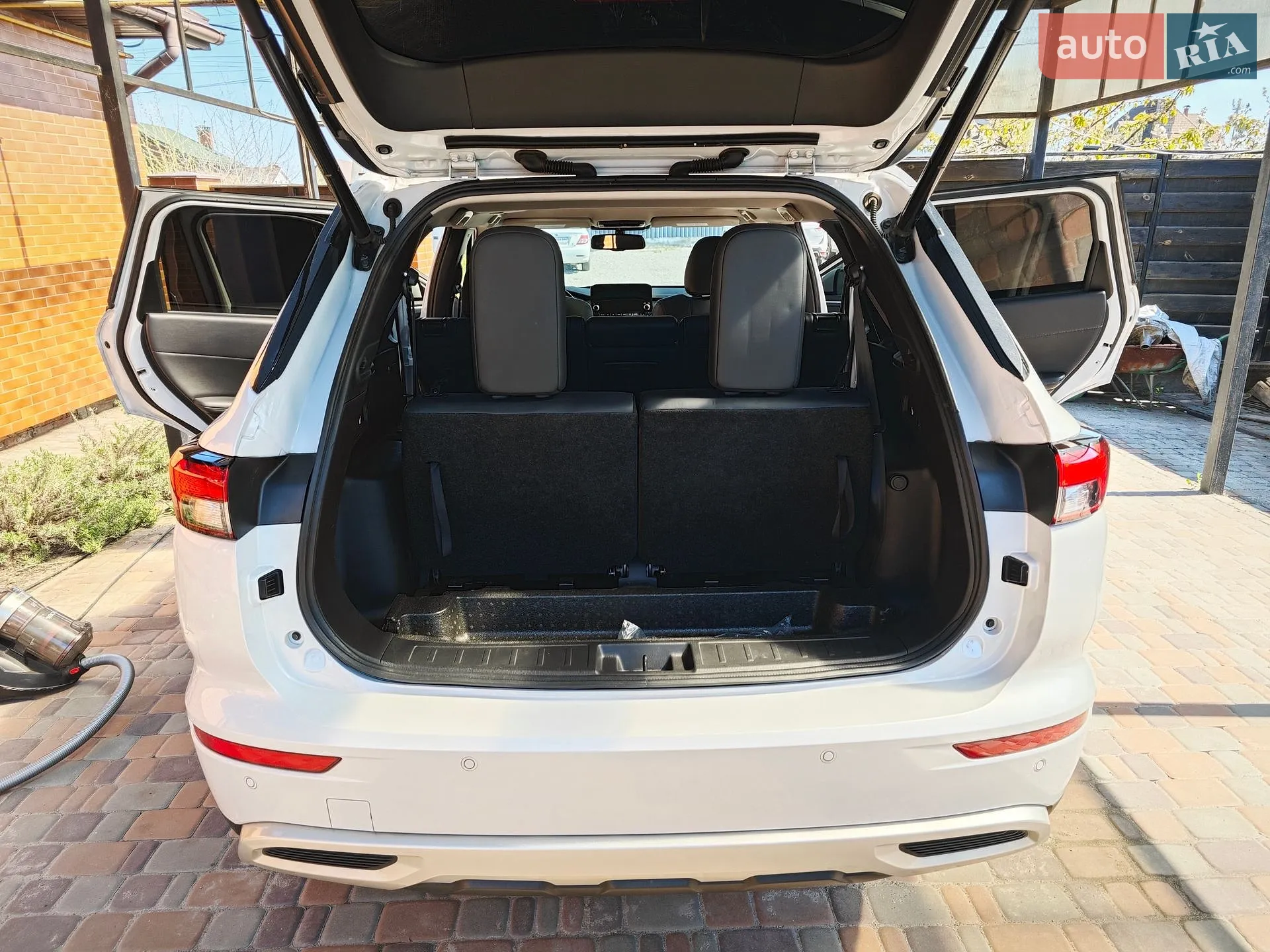 2023 Mitsubishi Outlander - мініатюра 13