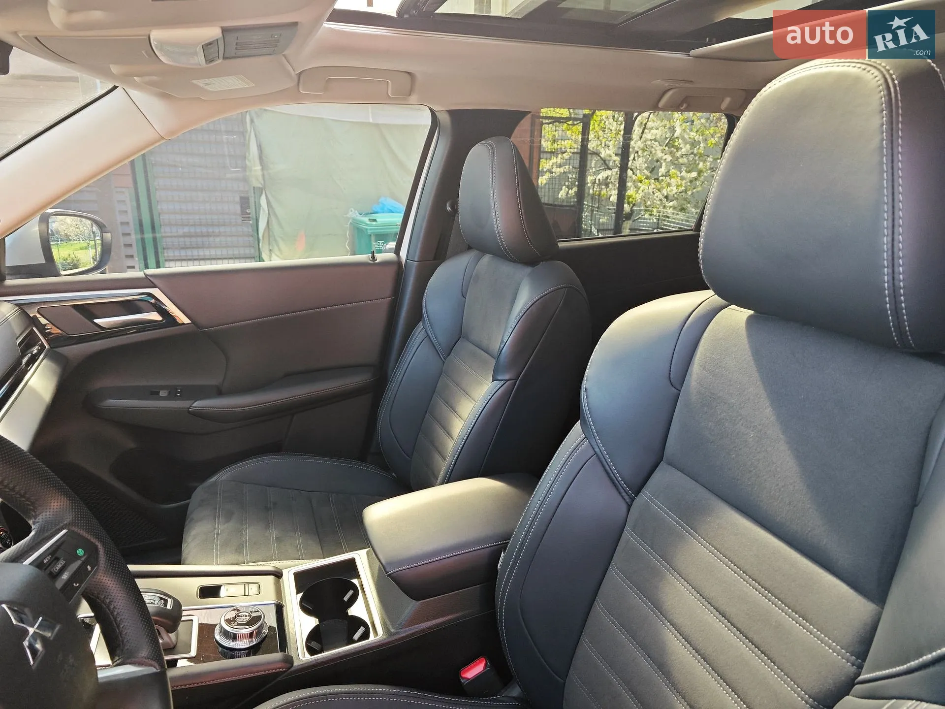 2023 Mitsubishi Outlander - мініатюра 26