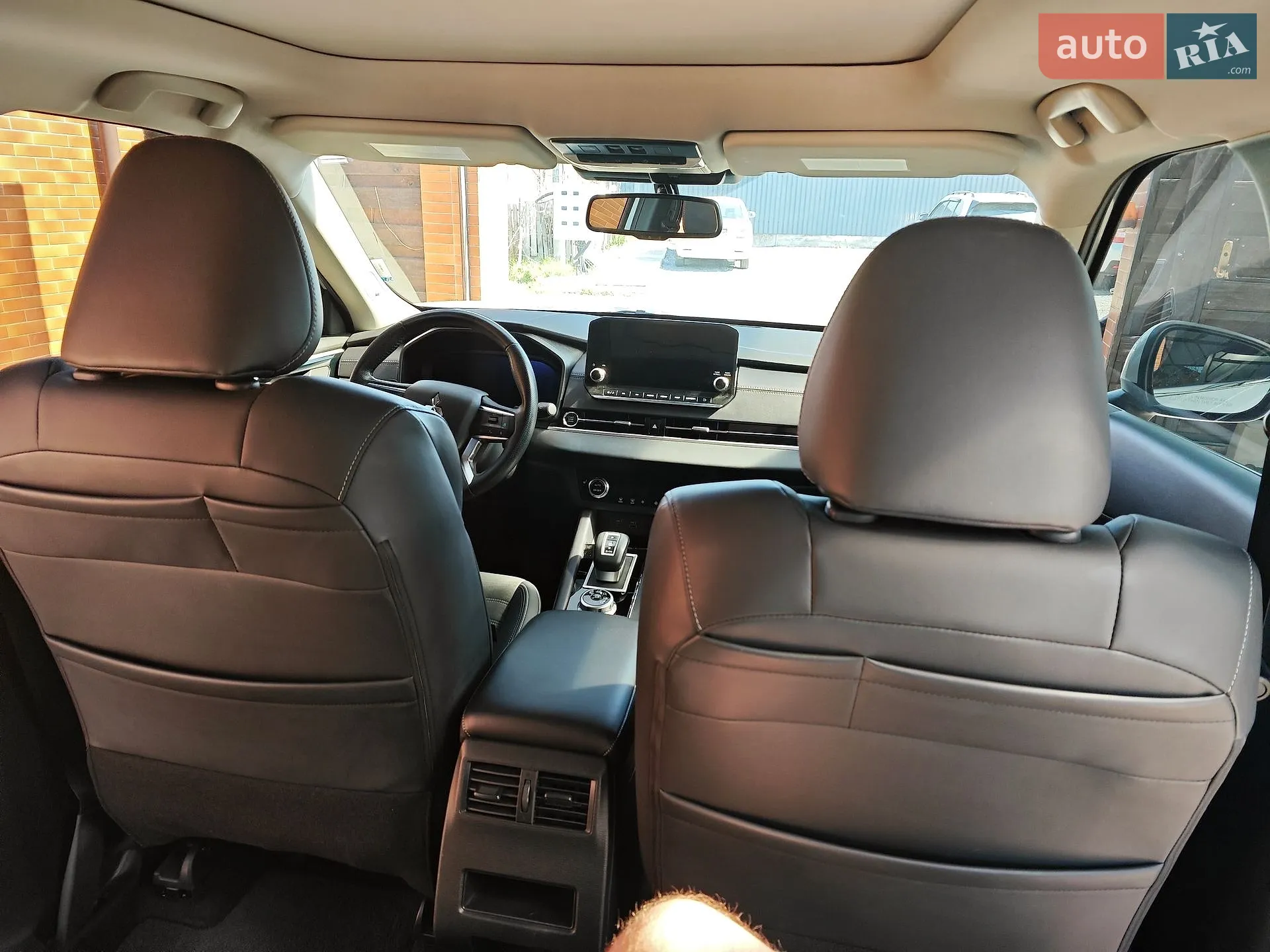 2023 Mitsubishi Outlander - мініатюра 29