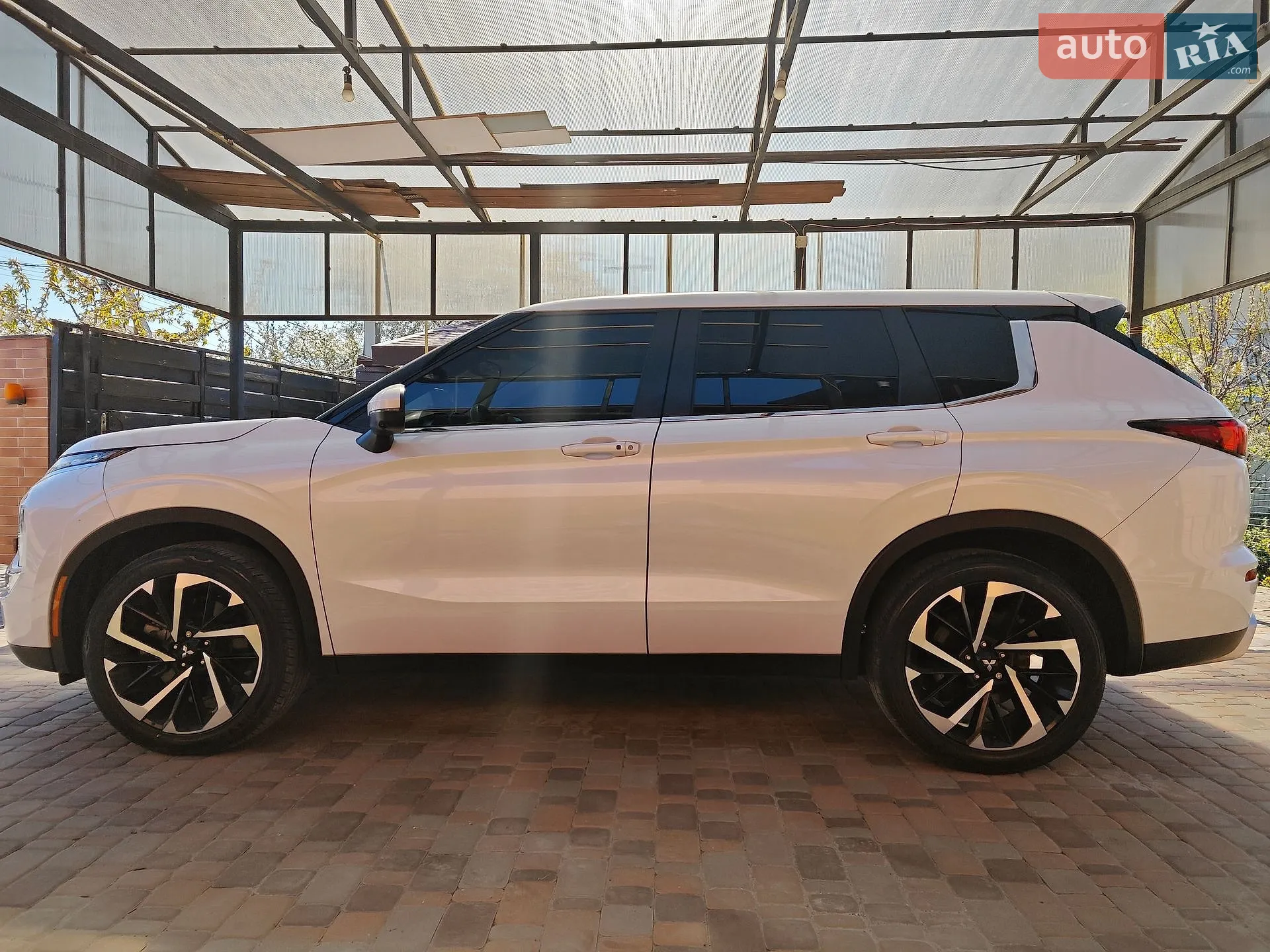 2023 Mitsubishi Outlander - мініатюра 8