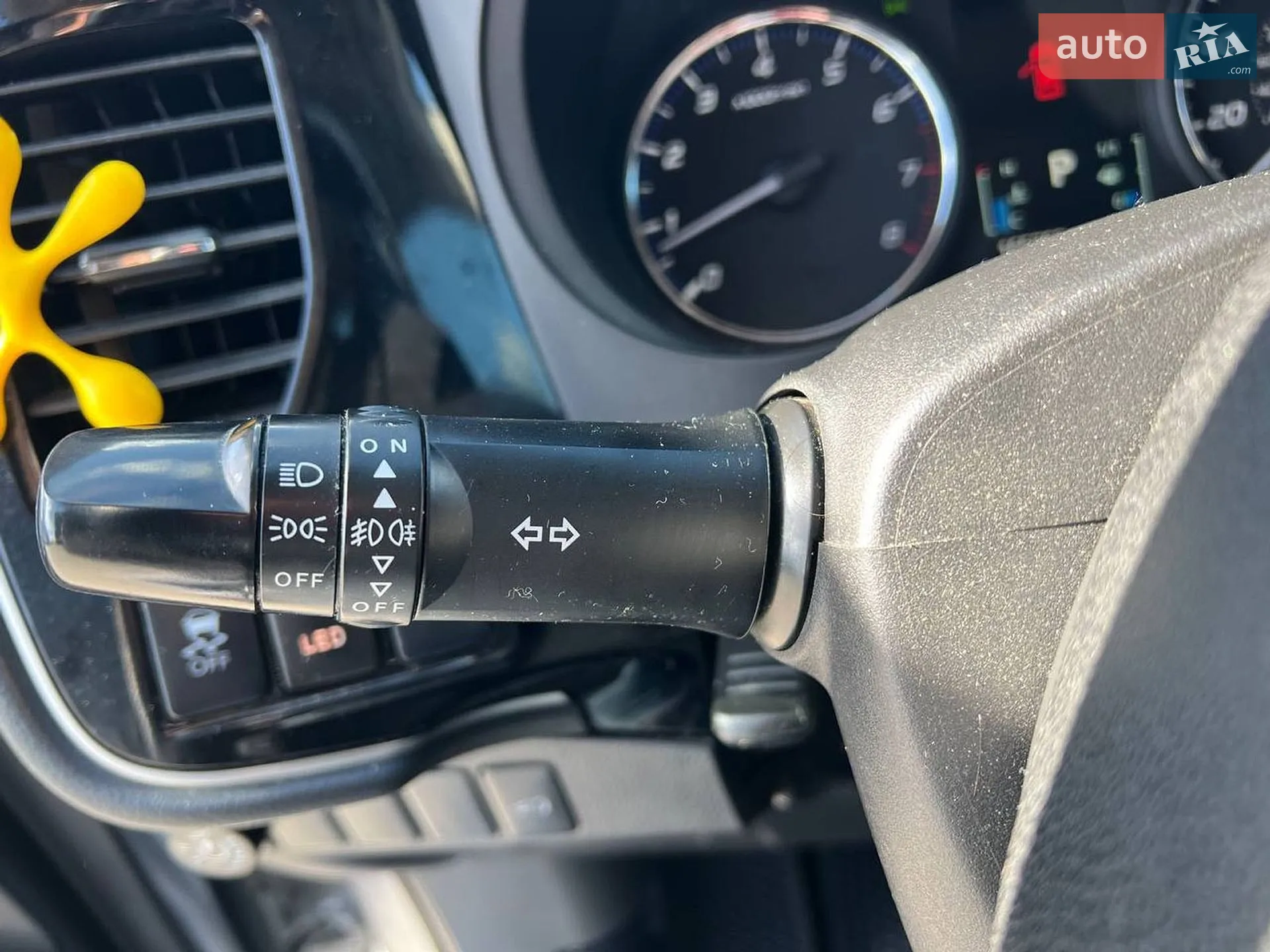 2015 Mitsubishi Outlander - мініатюра 27