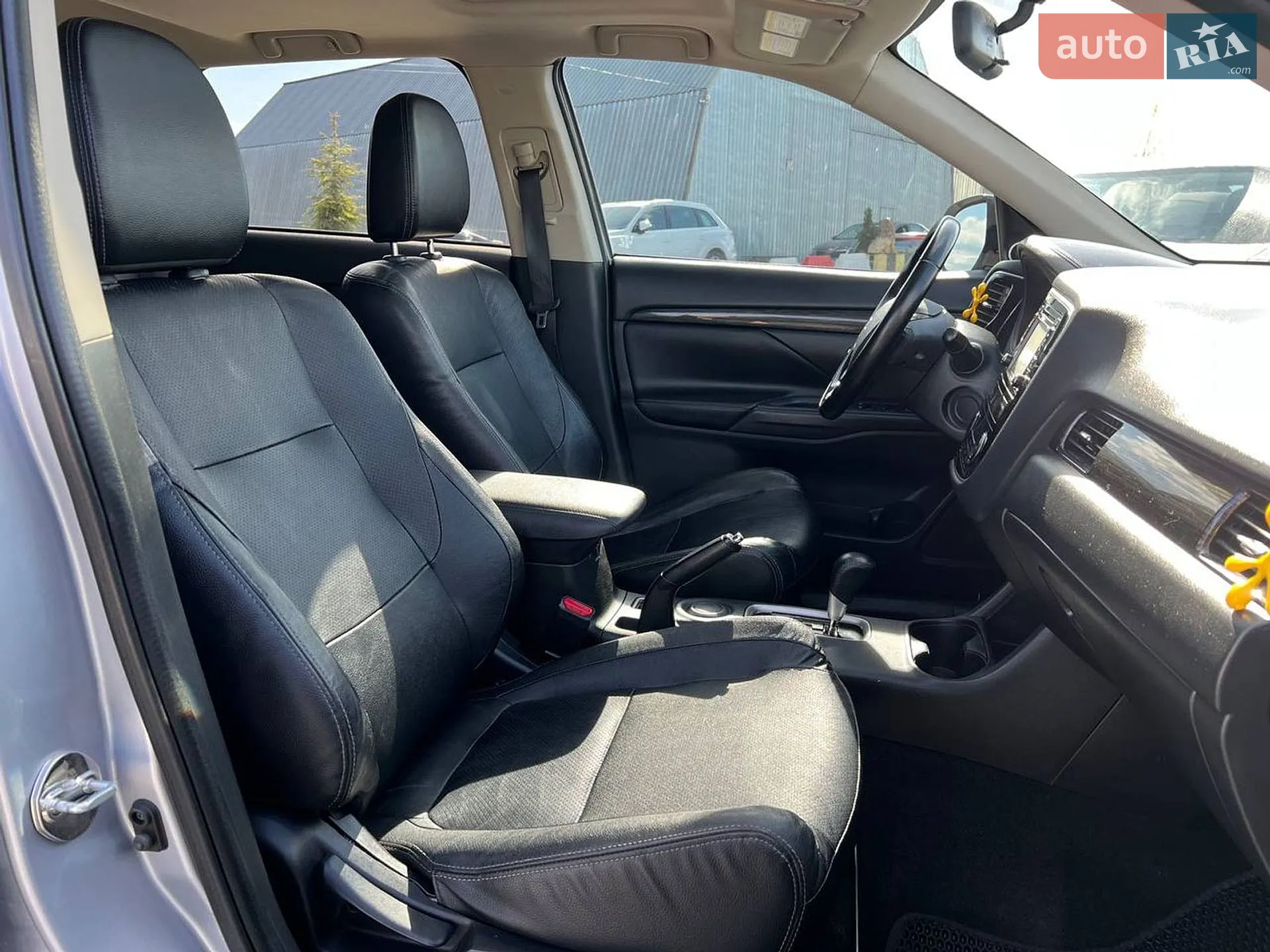 2015 Mitsubishi Outlander - мініатюра 42