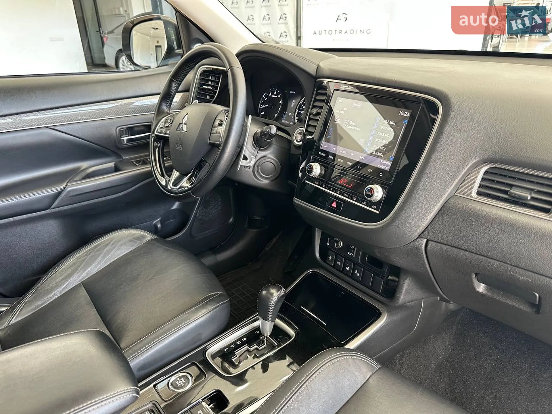 2020 Mitsubishi Outlander - мініатюра 75