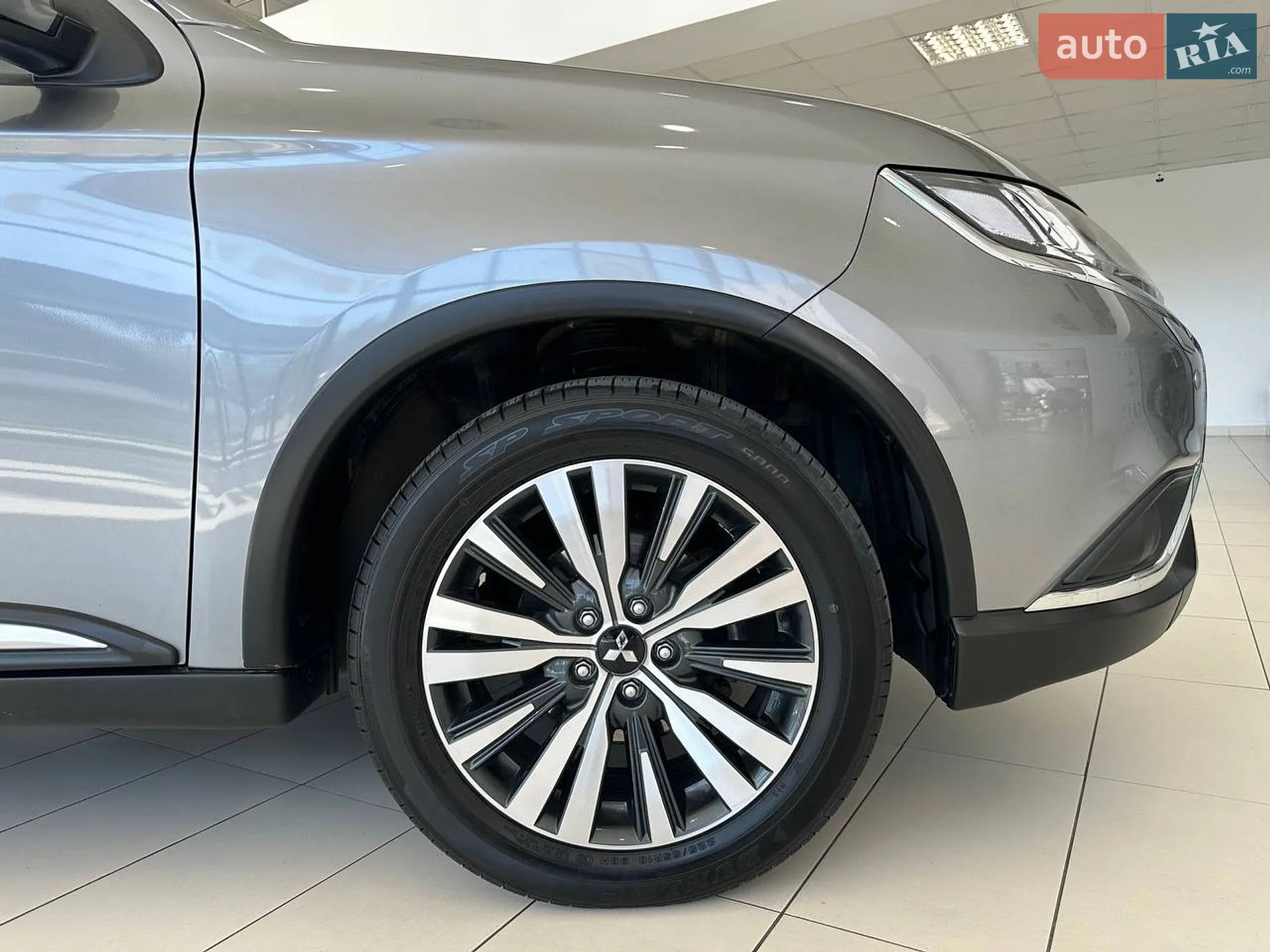 2020 Mitsubishi Outlander - мініатюра 21