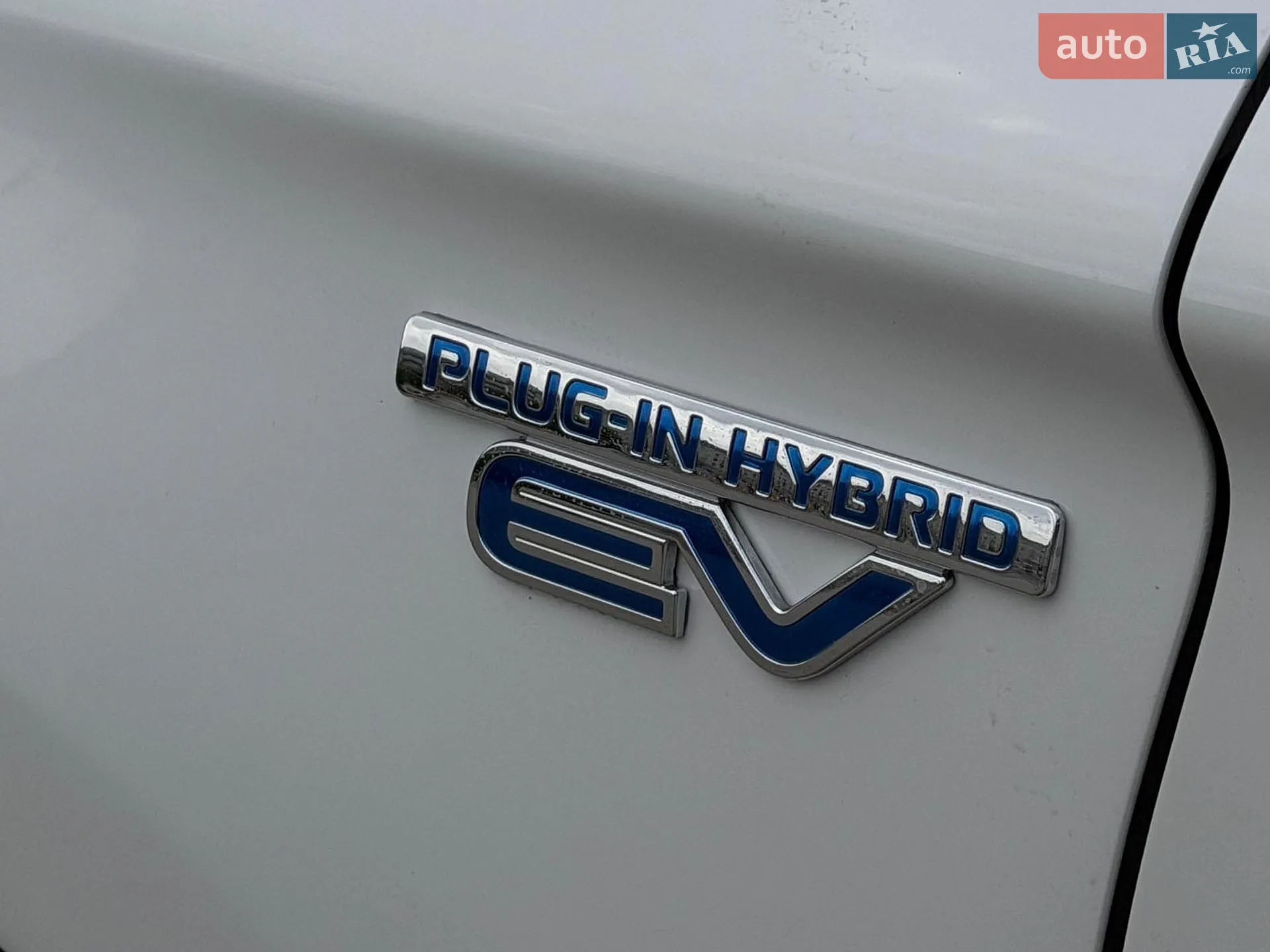 2020 Mitsubishi Outlander - мініатюра 11