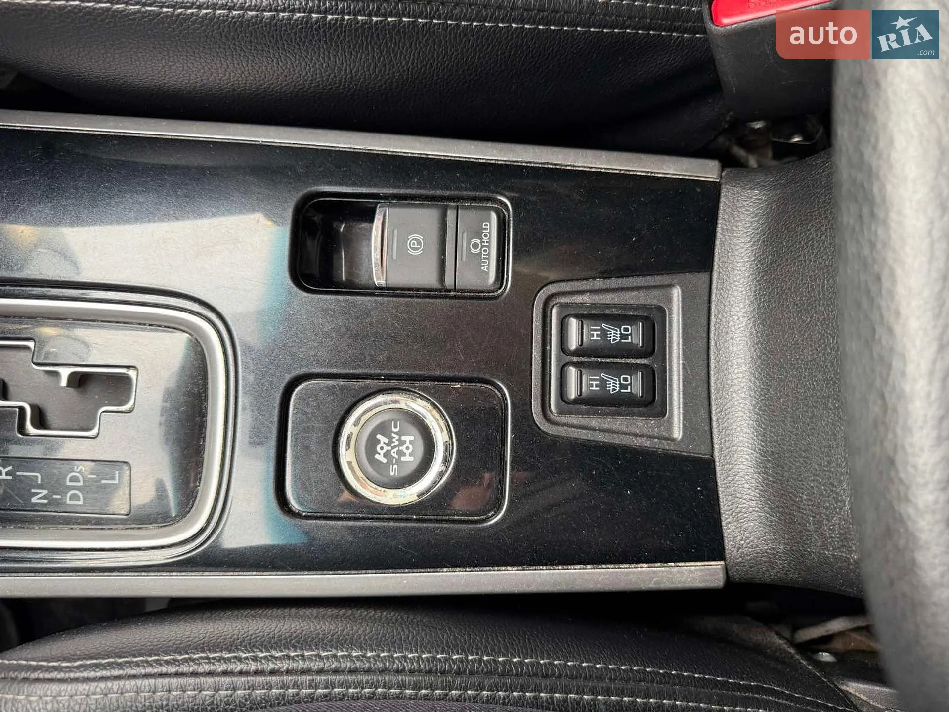 2016 Mitsubishi Outlander - мініатюра 14