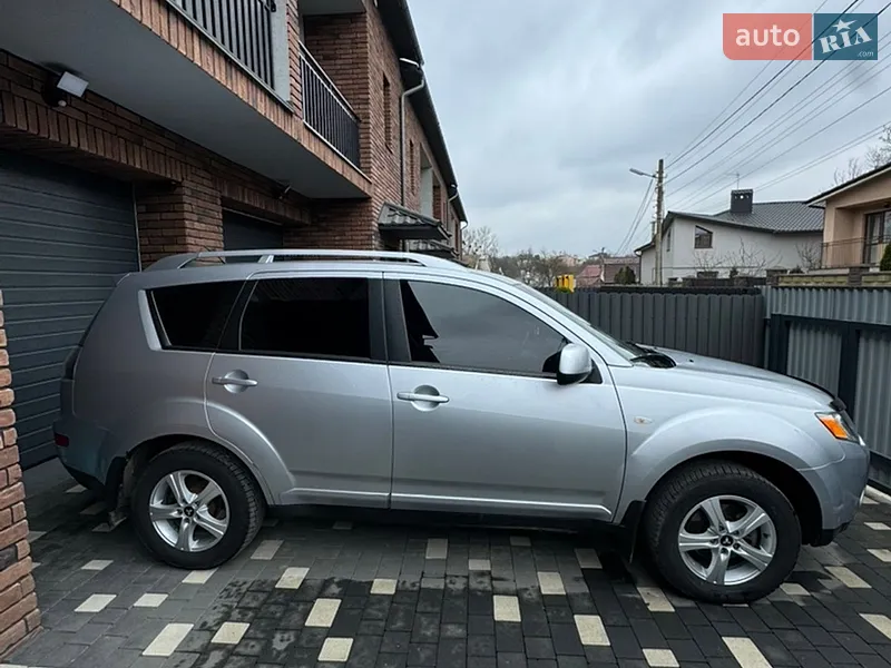 Mitsubishi Outlander 2008 VIN JMBXTCW5W8Z022469 фото оголошення 9 з 42