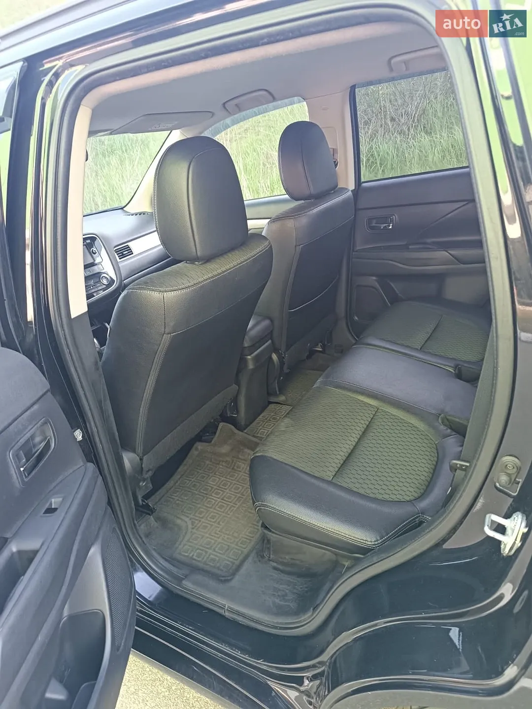 2013 Mitsubishi Outlander - мініатюра 3