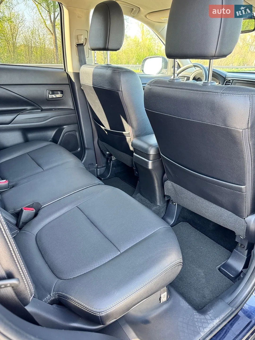 2017 Mitsubishi Outlander - мініатюра 8