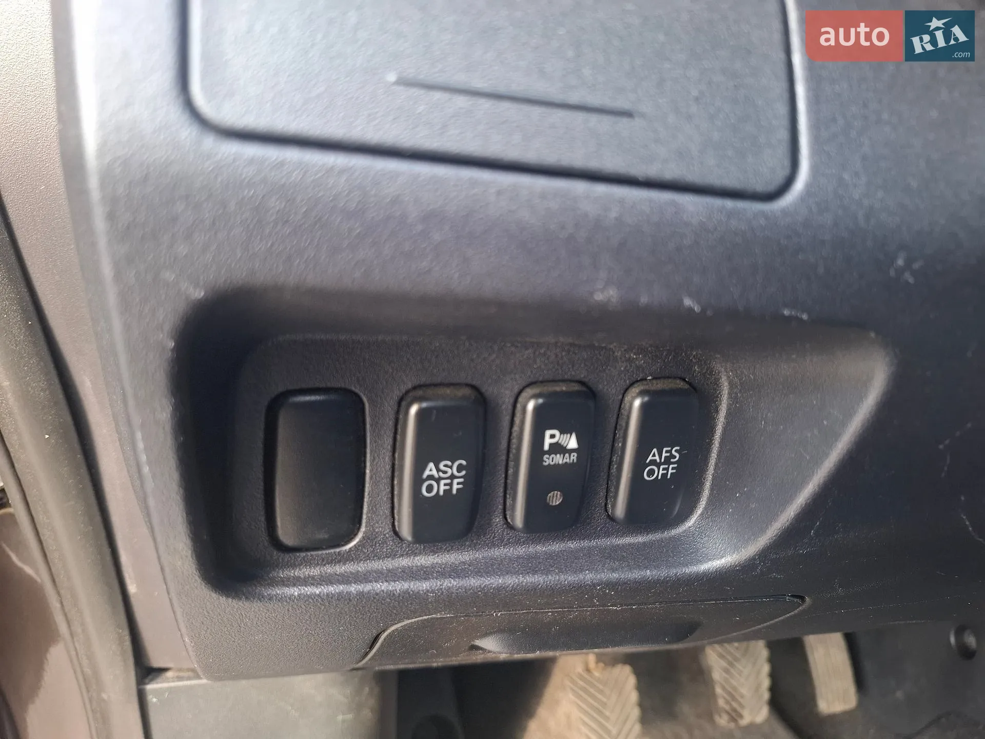 2010 Mitsubishi Outlander - мініатюра 16