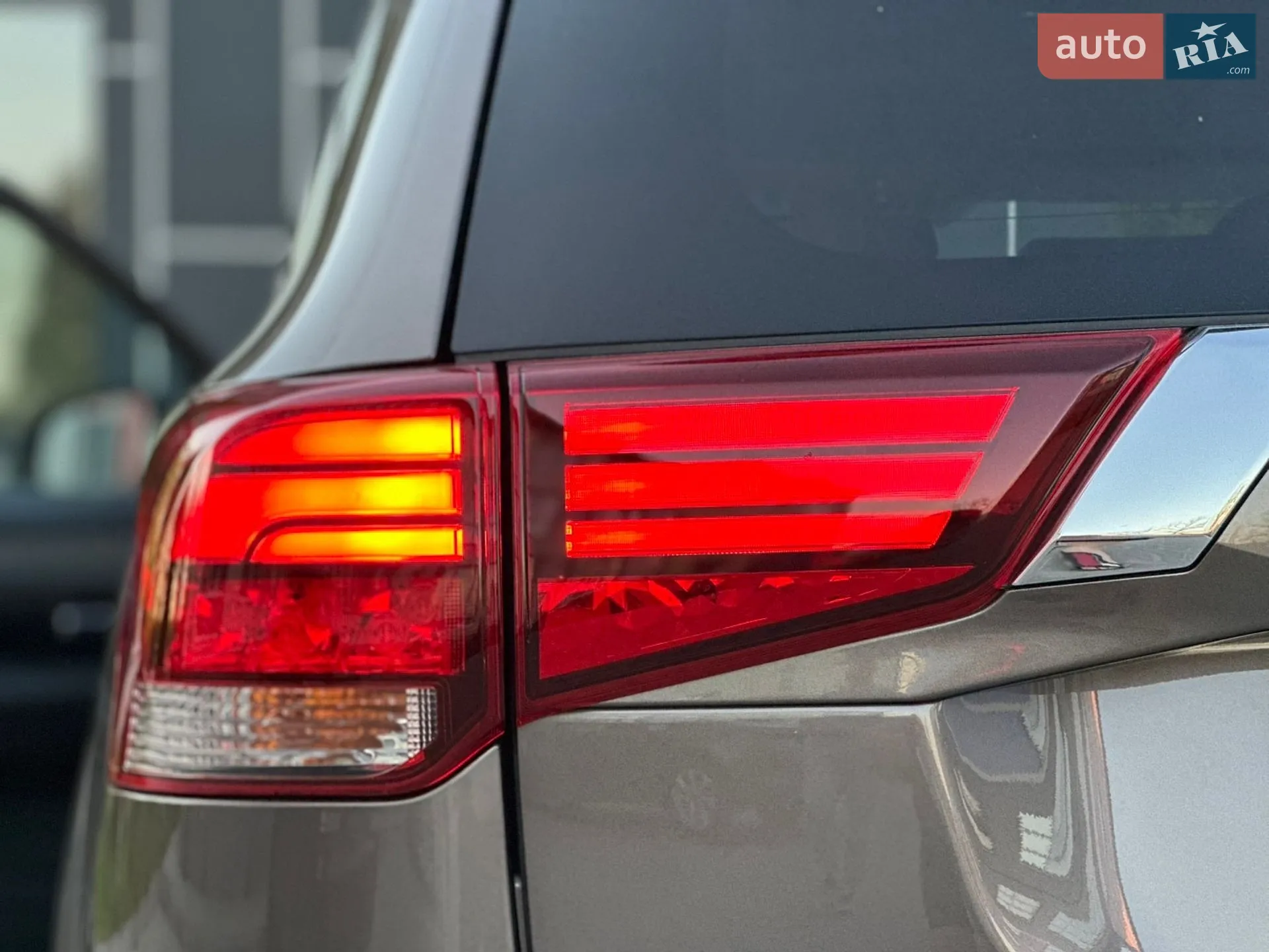 2019 Mitsubishi Outlander - мініатюра 61