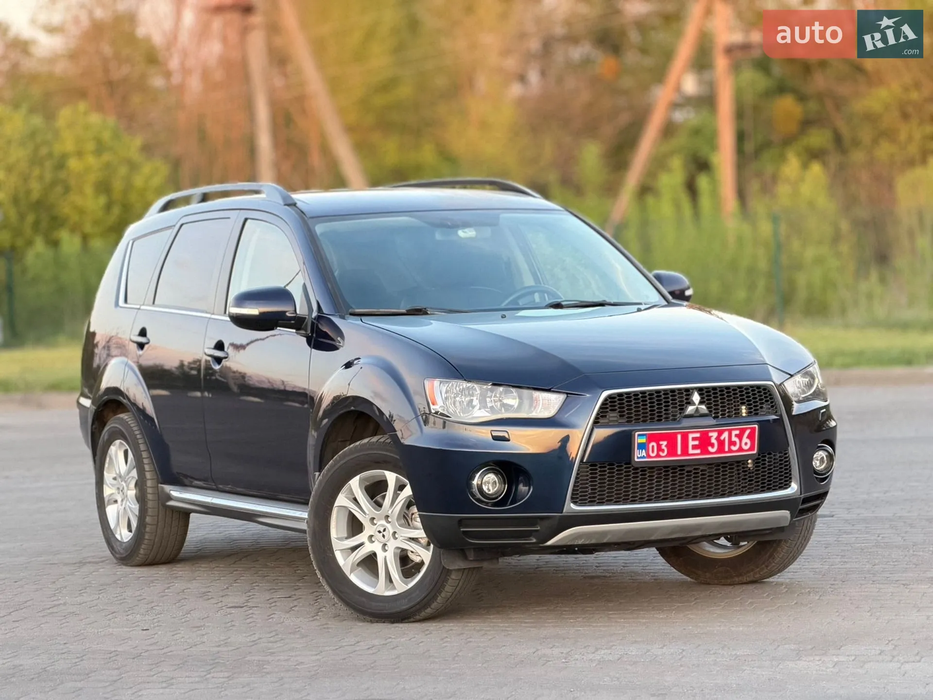 2010 Mitsubishi Outlander - мініатюра 12