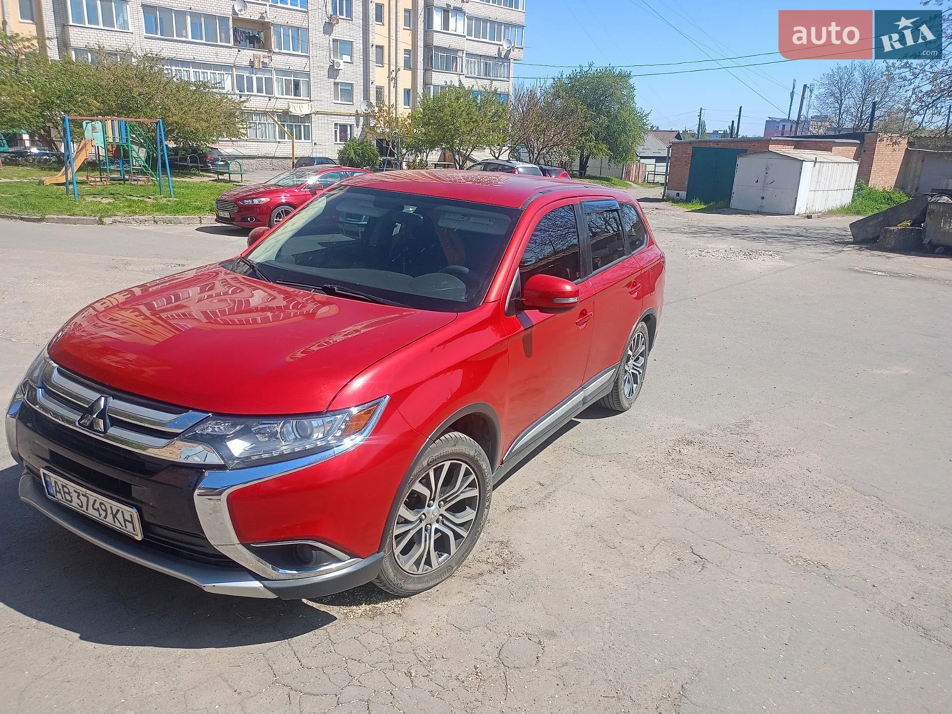 2018 Mitsubishi Outlander - фото 1