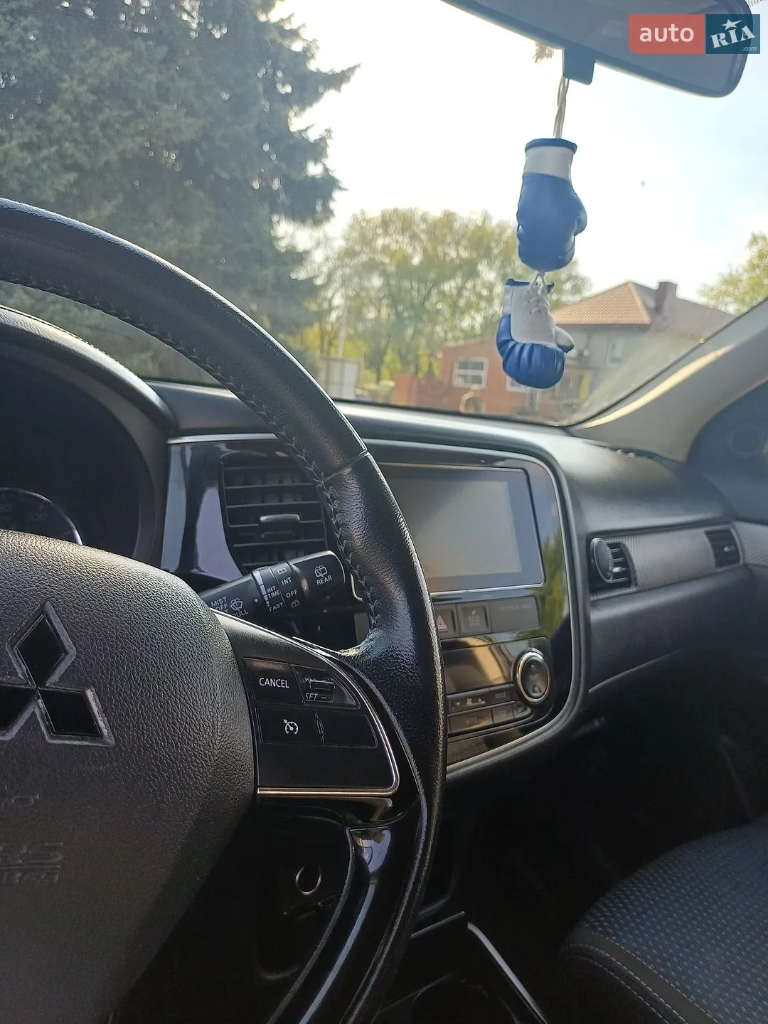 2018 Mitsubishi Outlander - мініатюра 6