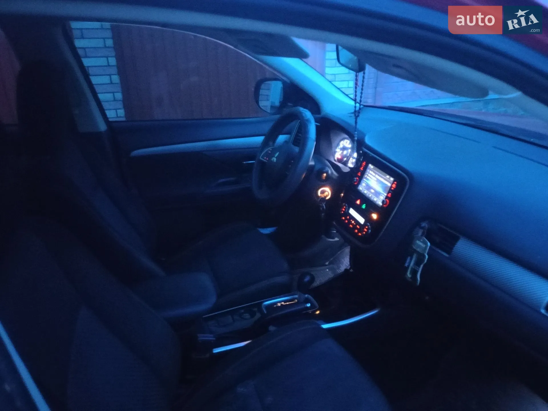 2018 Mitsubishi Outlander - мініатюра 2