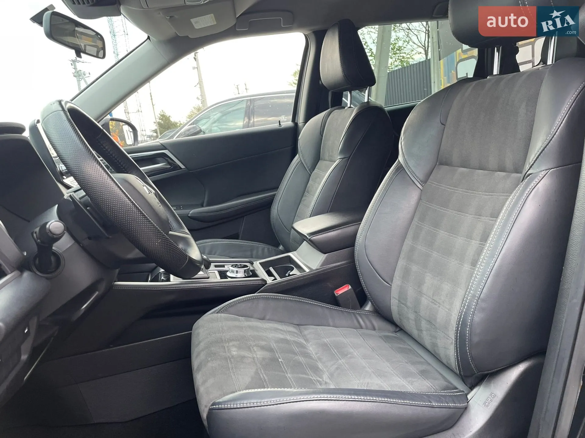 2022 Mitsubishi Outlander - мініатюра 7