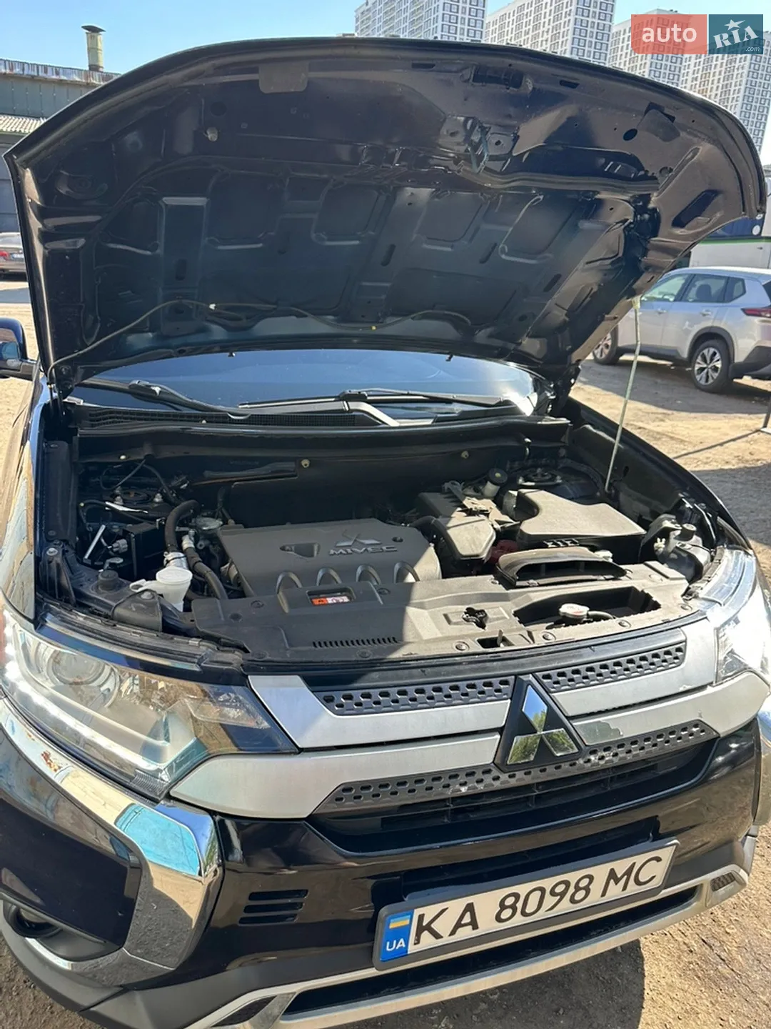 2020 Mitsubishi Outlander - мініатюра 31