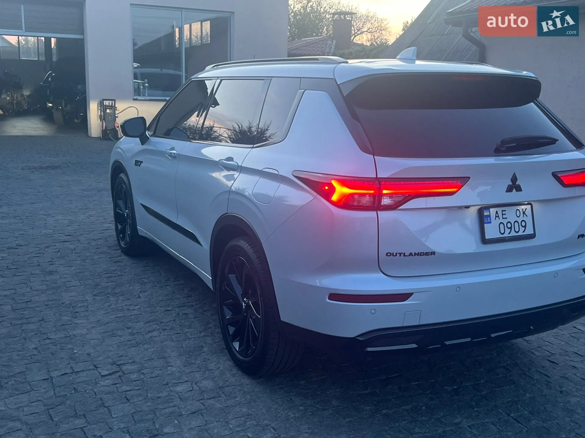 2023 Mitsubishi Outlander - мініатюра 7
