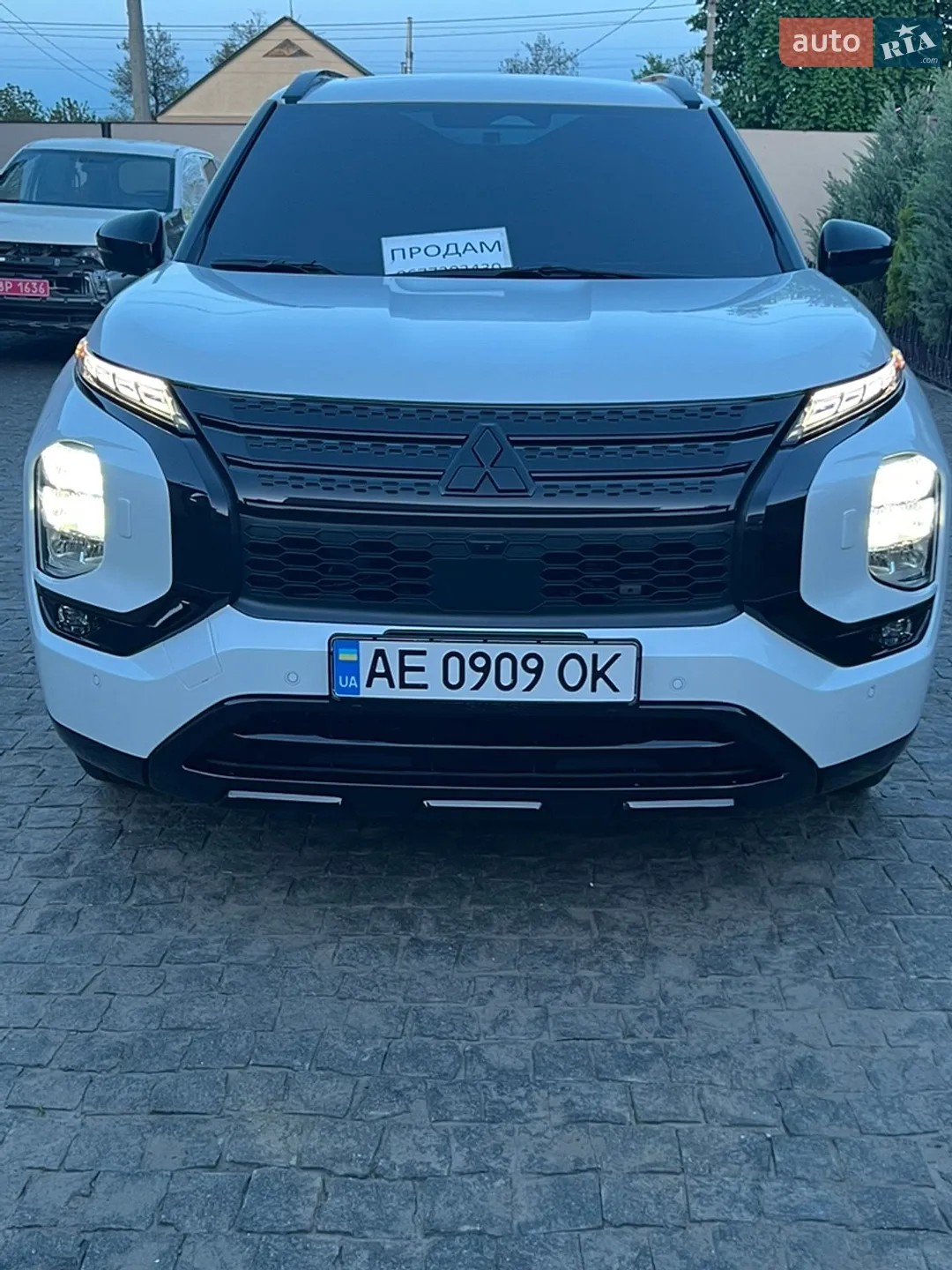 2023 Mitsubishi Outlander - мініатюра 11