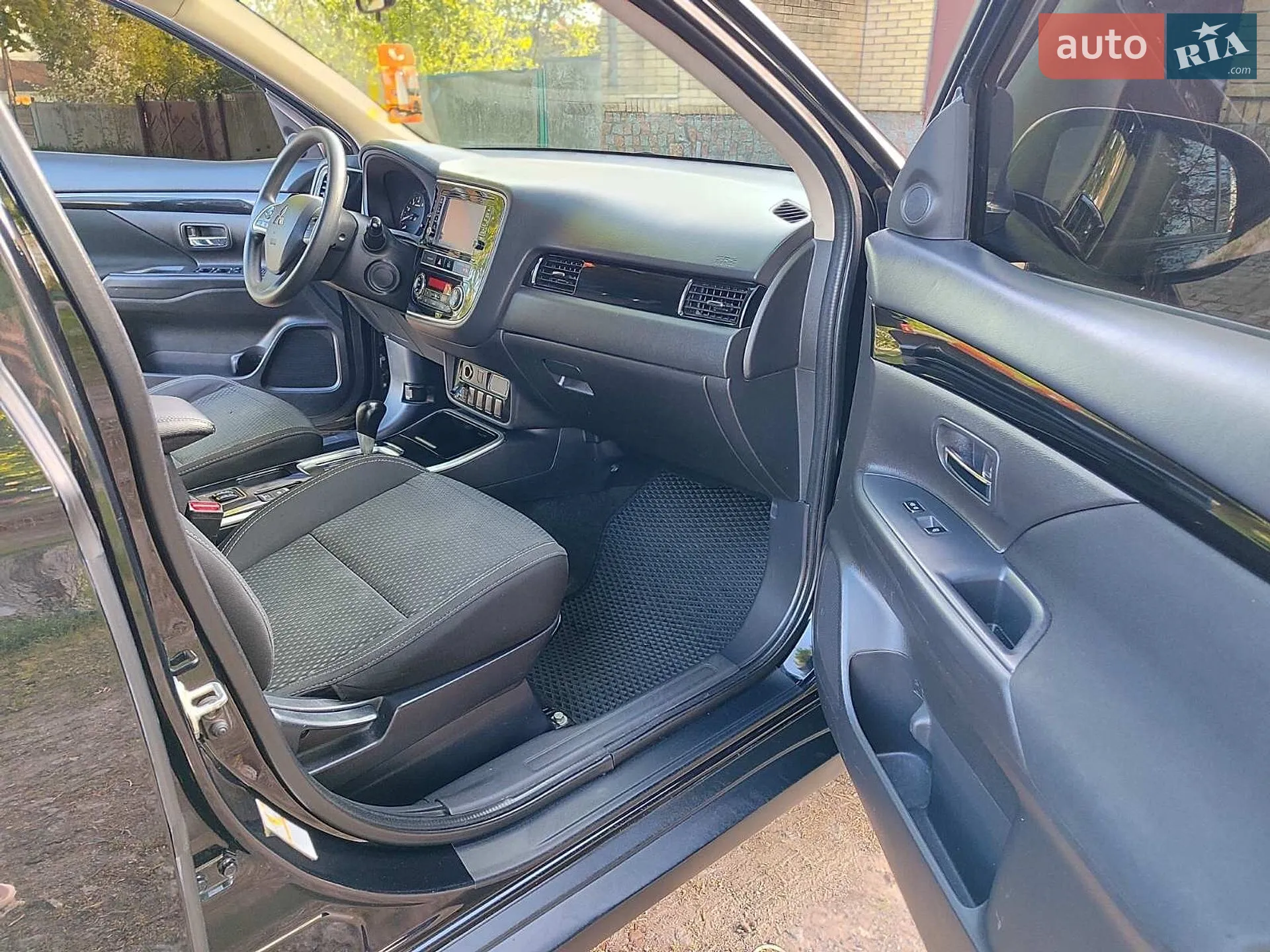 2018 Mitsubishi Outlander - мініатюра 11