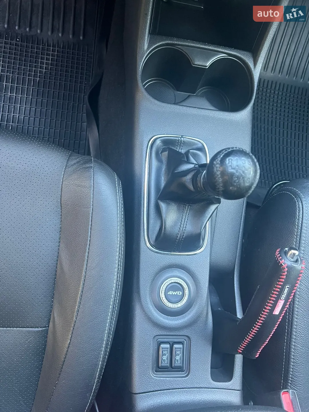 2014 Mitsubishi Outlander - мініатюра 2