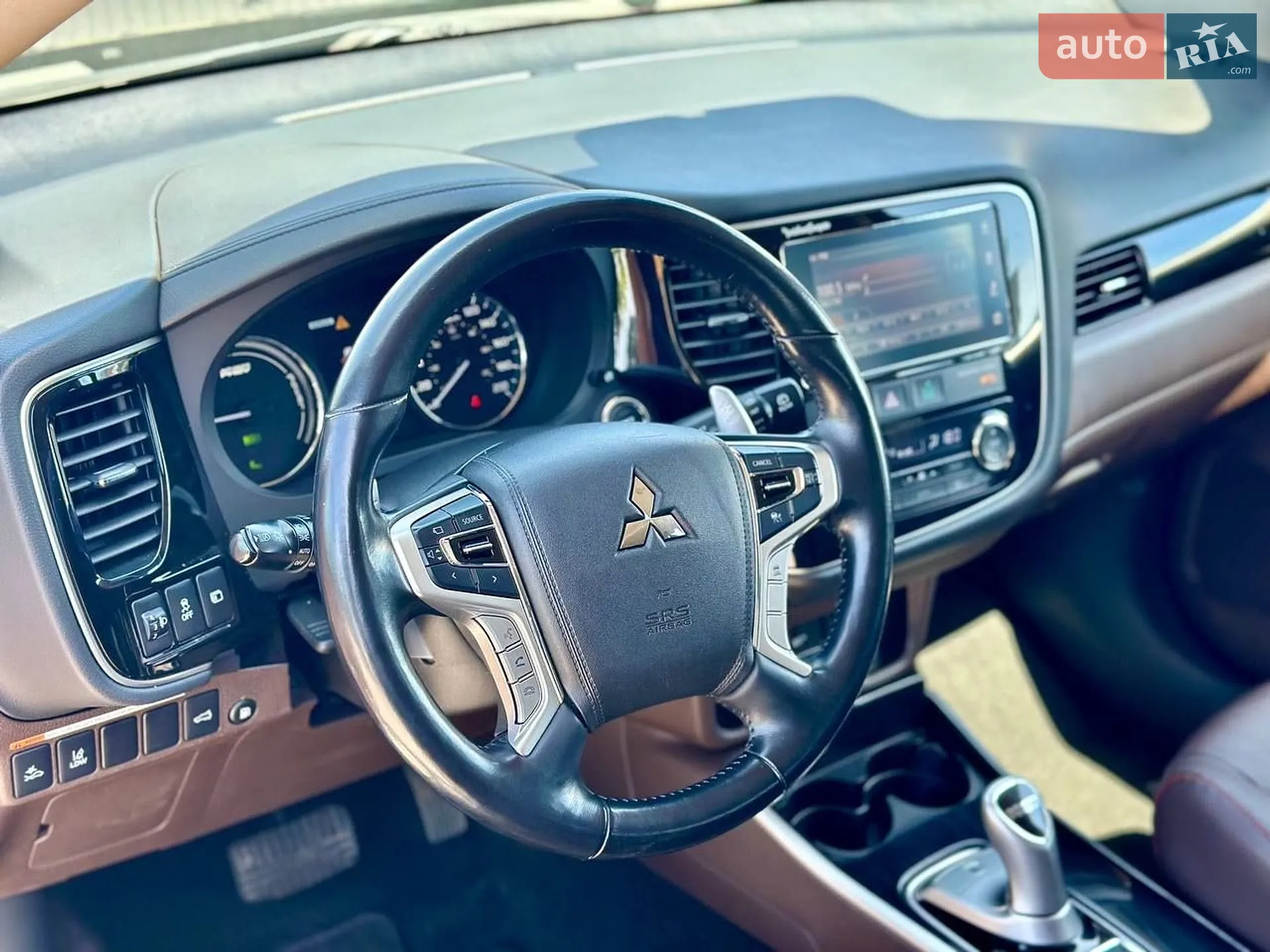 2018 Mitsubishi Outlander - мініатюра 16