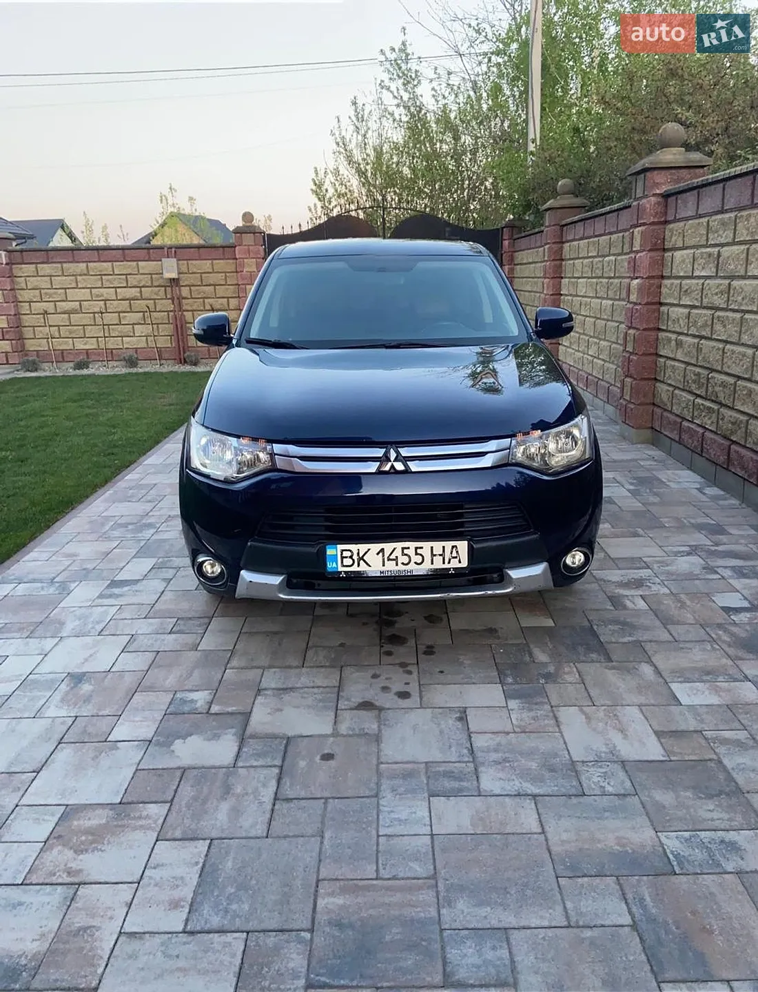 2014 Mitsubishi Outlander - фото 1