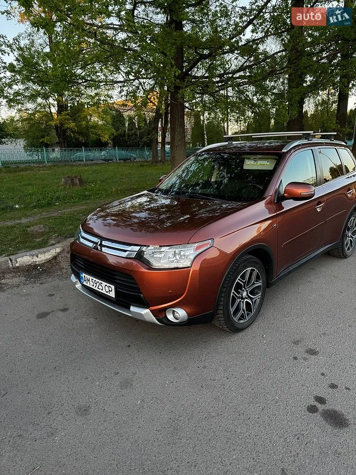 2014 Mitsubishi Outlander - мініатюра 22