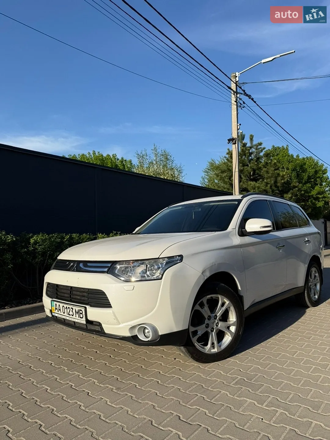 2013 Mitsubishi Outlander - мініатюра 9