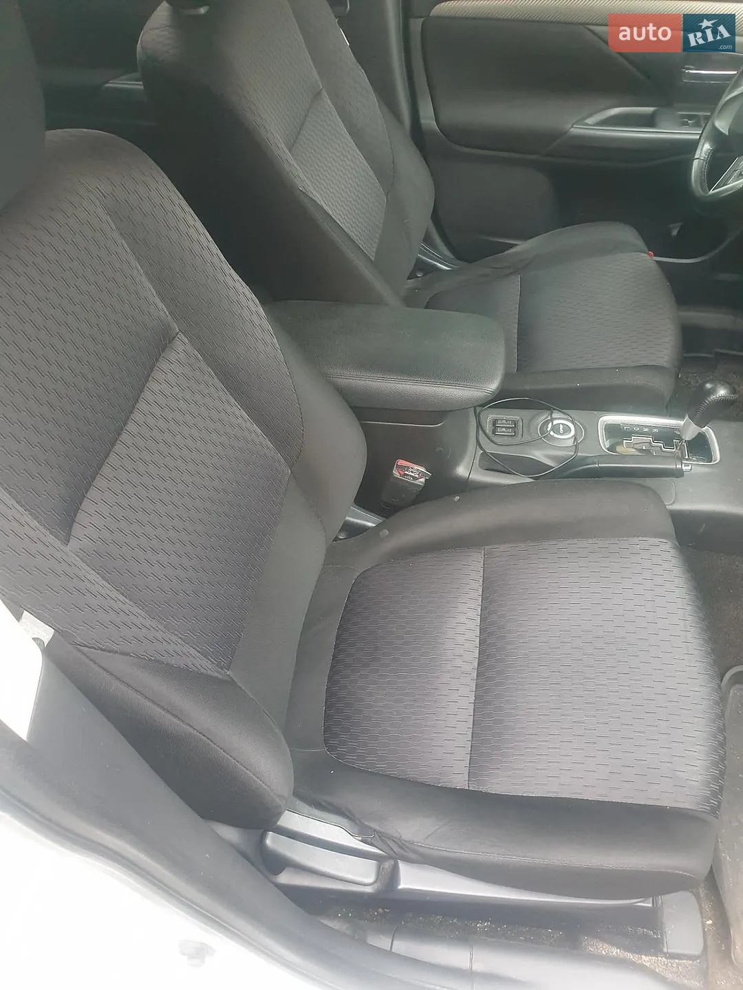 2013 Mitsubishi Outlander - мініатюра 9