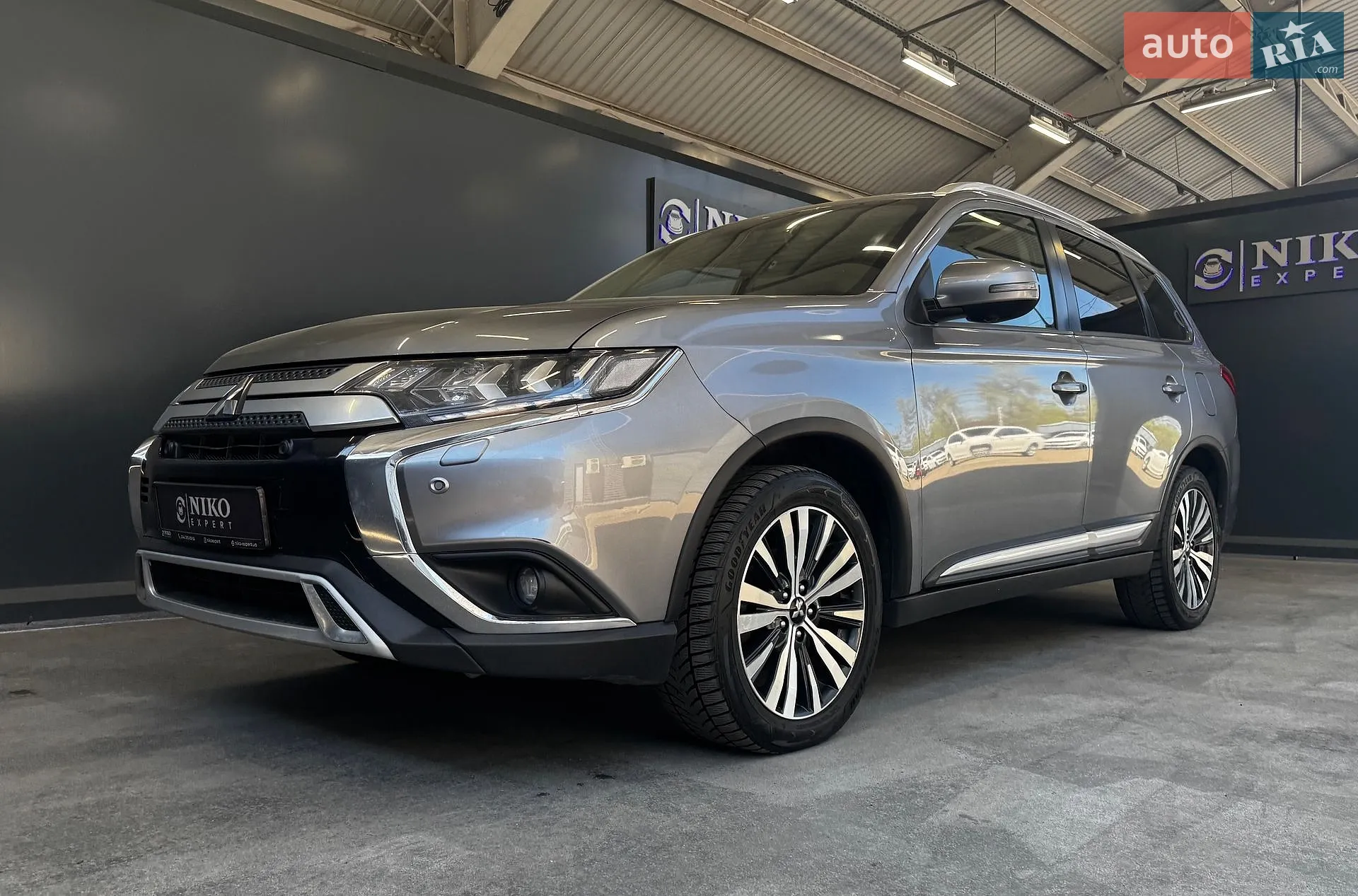 2021 Mitsubishi Outlander - мініатюра 5