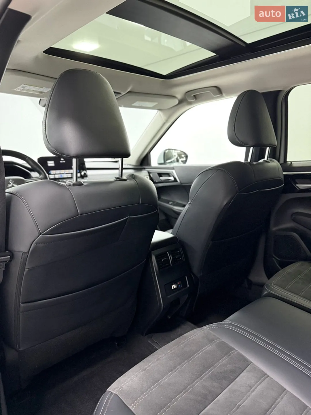 2024 Mitsubishi Outlander - мініатюра 29