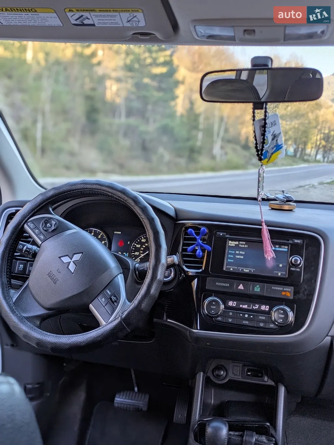 2014 Mitsubishi Outlander - мініатюра 2