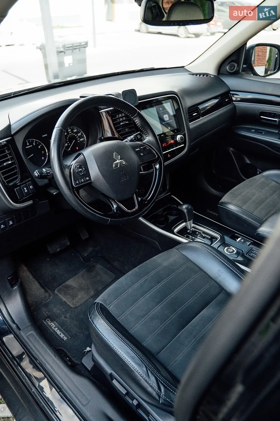 2019 Mitsubishi Outlander - мініатюра 12