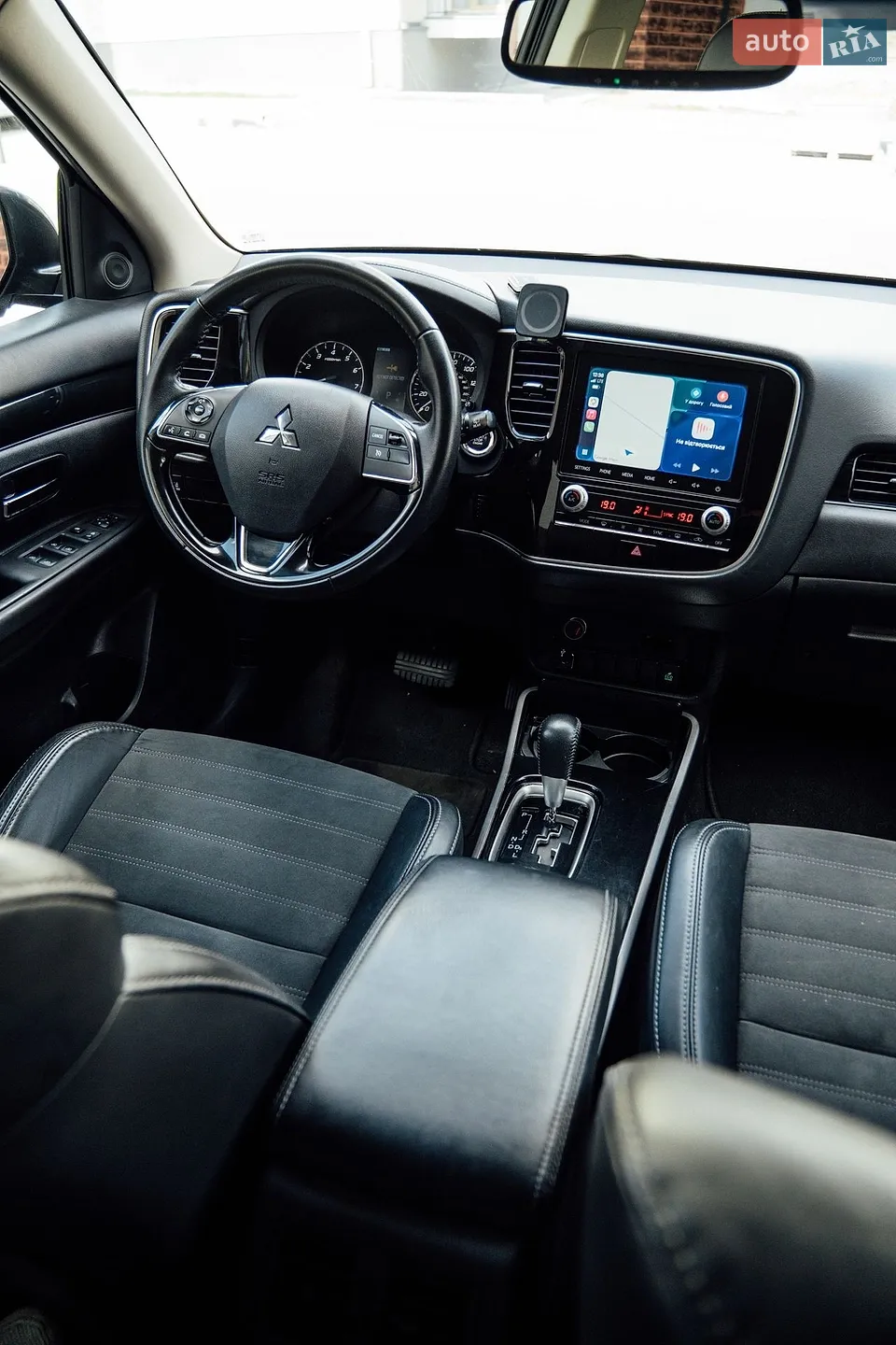 2019 Mitsubishi Outlander - мініатюра 16