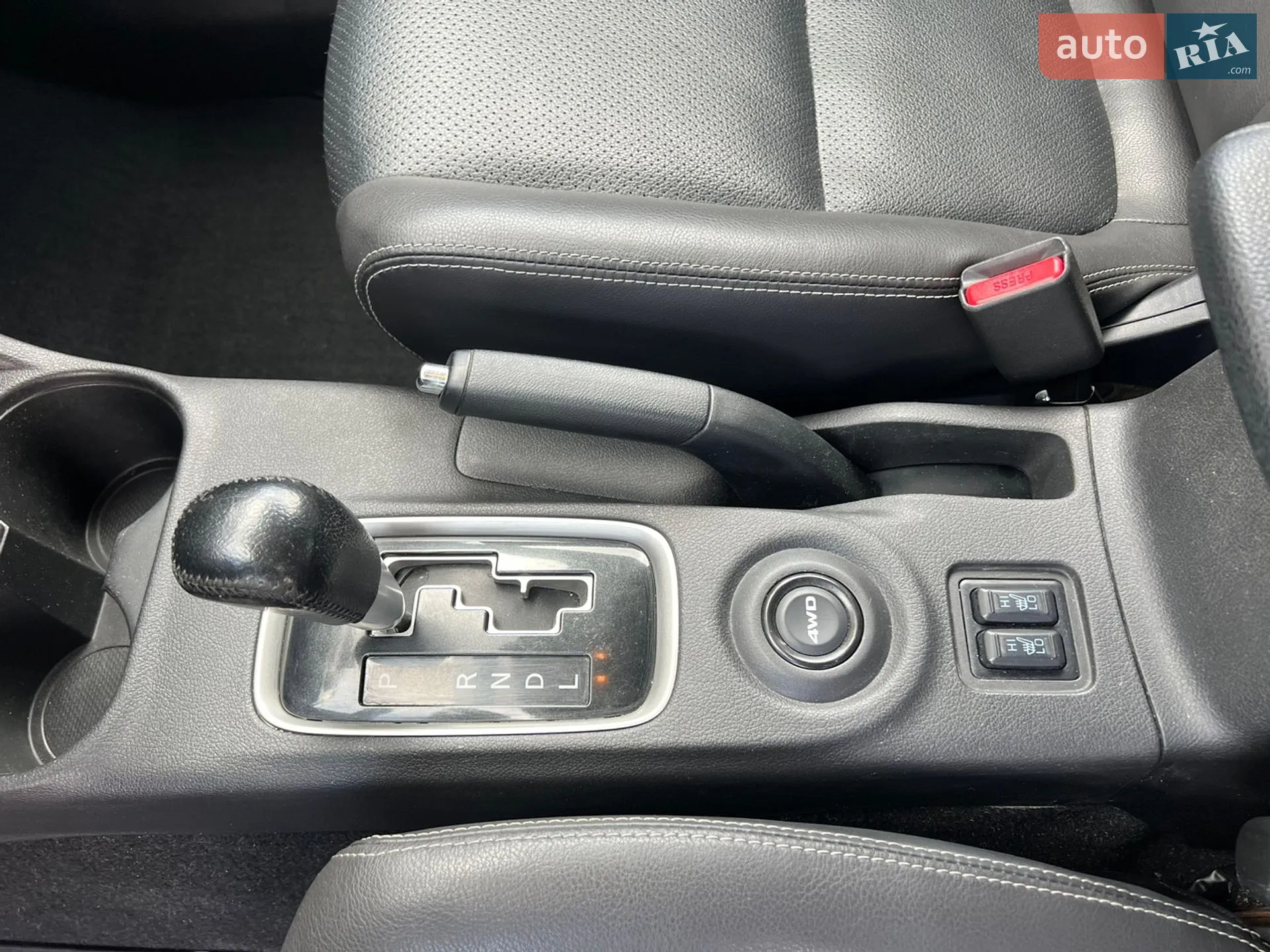2013 Mitsubishi Outlander - мініатюра 37