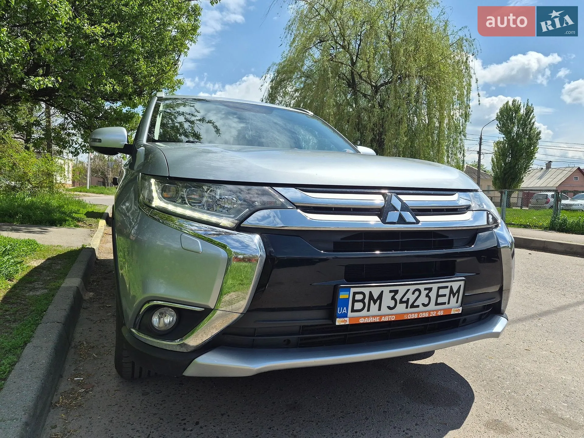 2015 Mitsubishi Outlander - фото 1