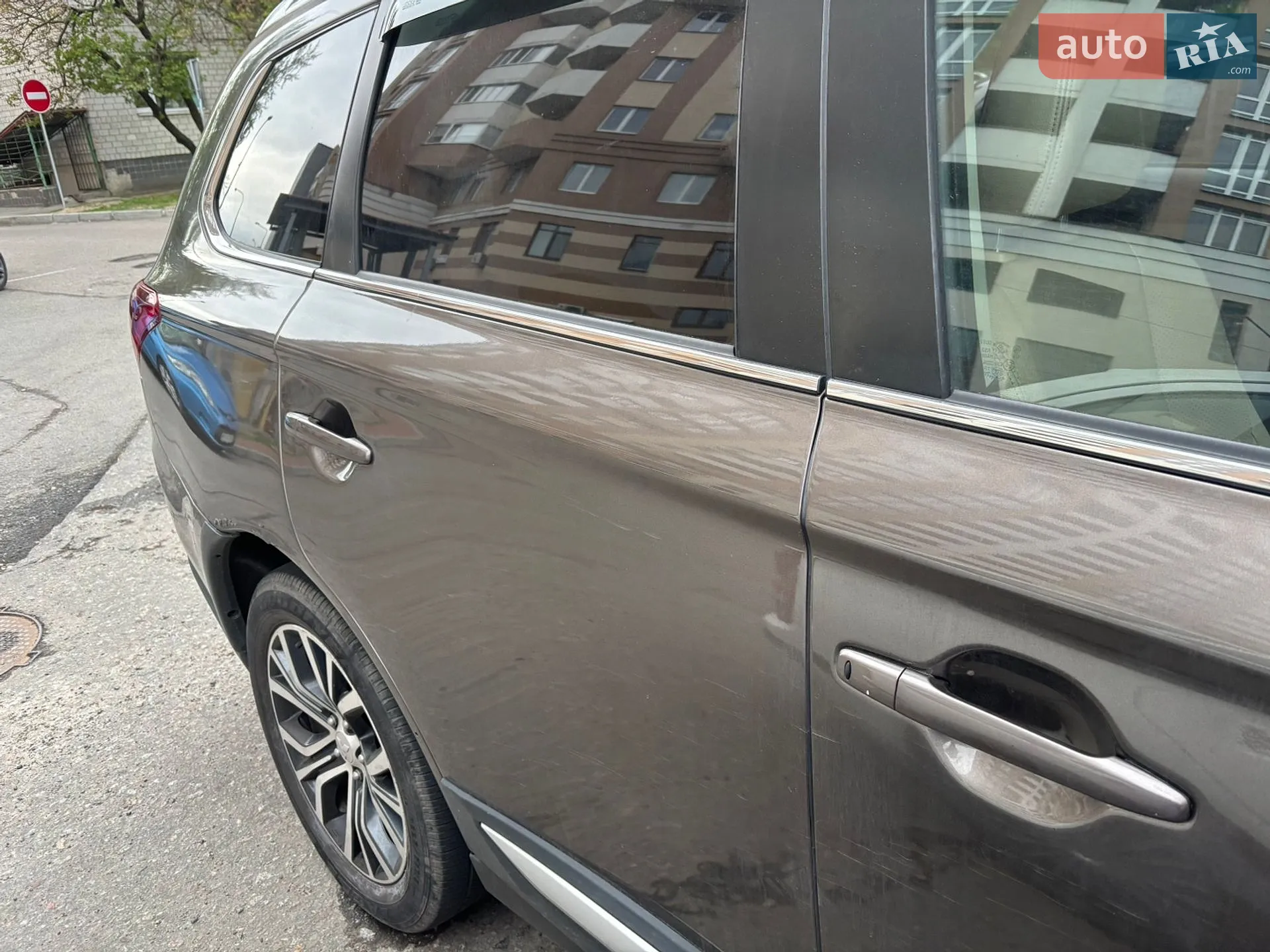 2017 Mitsubishi Outlander - мініатюра 2