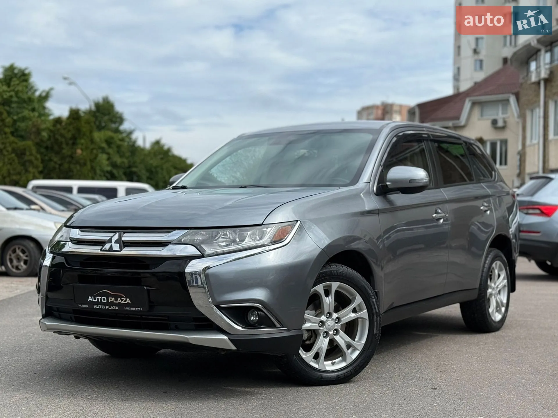 2013 Mitsubishi Outlander - мініатюра 9