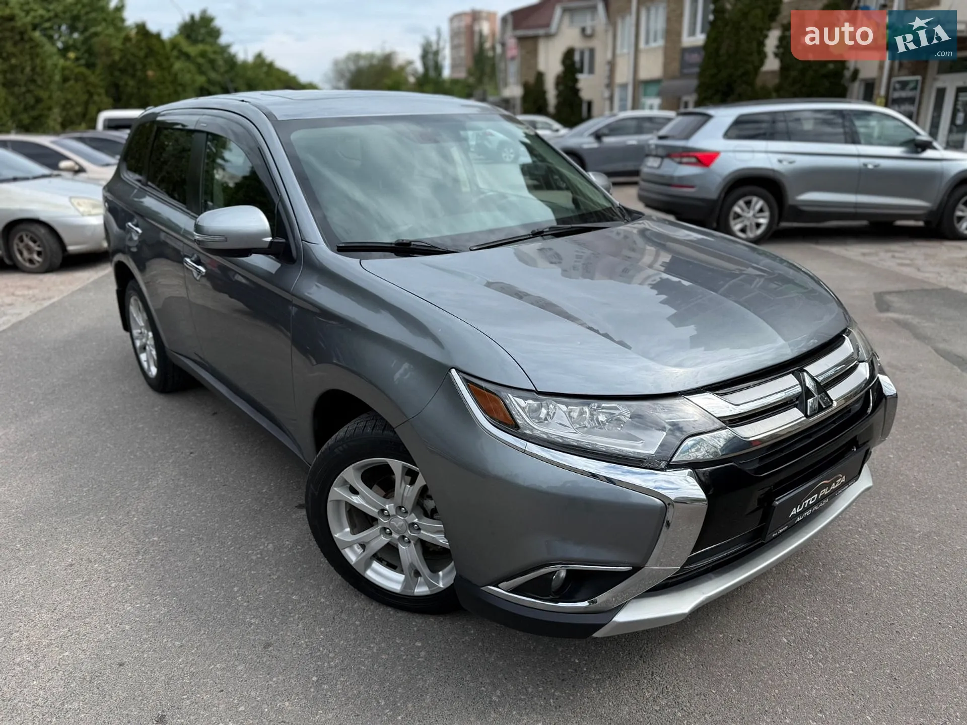 2013 Mitsubishi Outlander - мініатюра 13