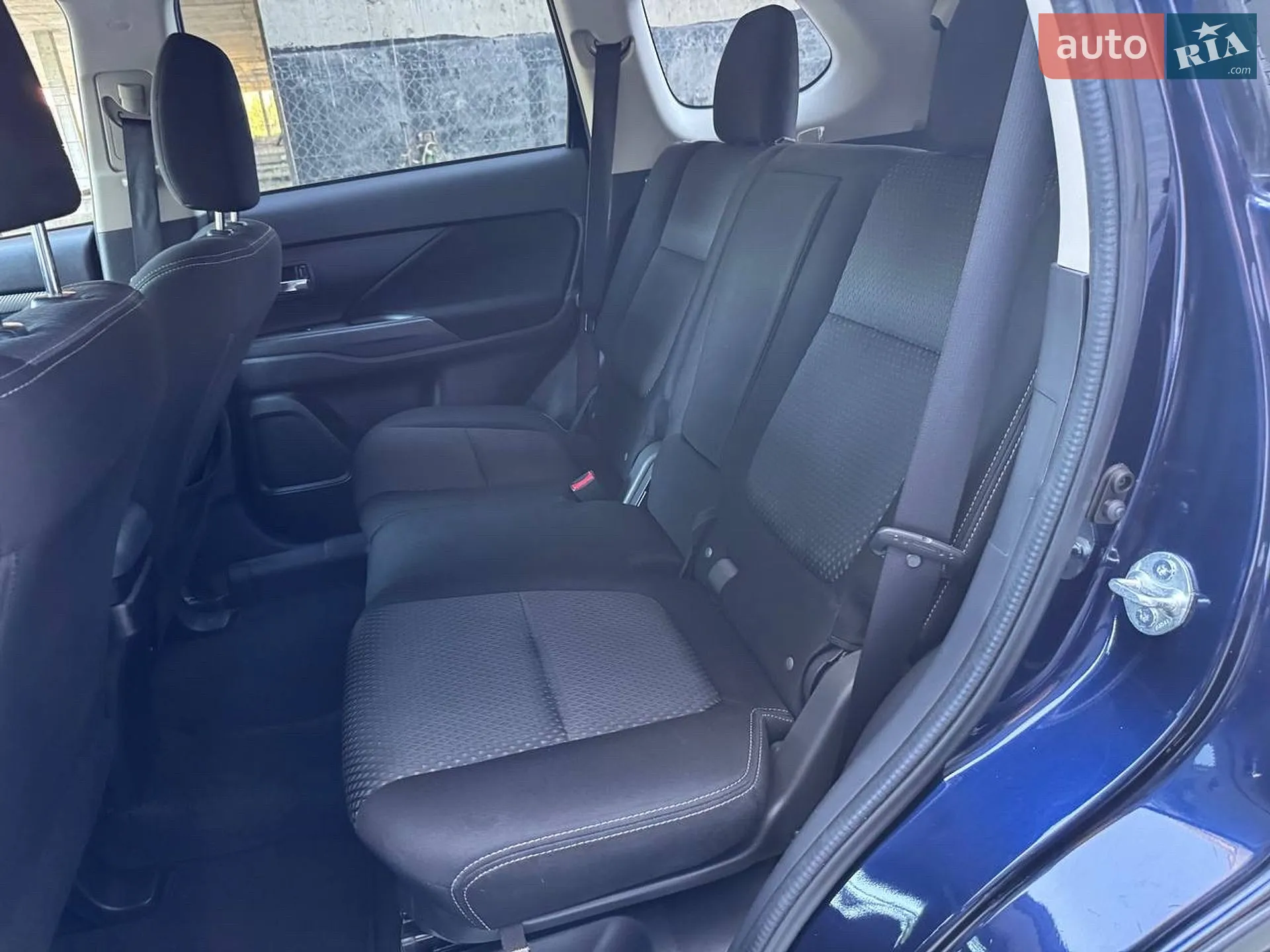 2018 Mitsubishi Outlander - мініатюра 35
