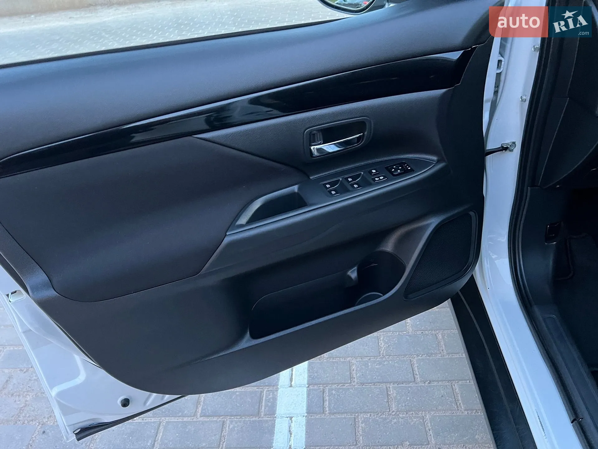 2019 Mitsubishi Outlander - мініатюра 45