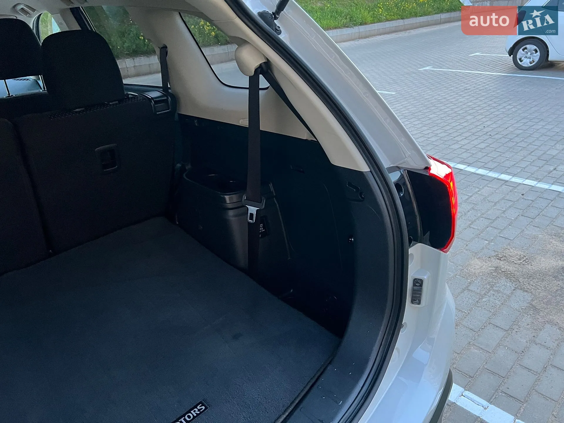 2019 Mitsubishi Outlander - мініатюра 58