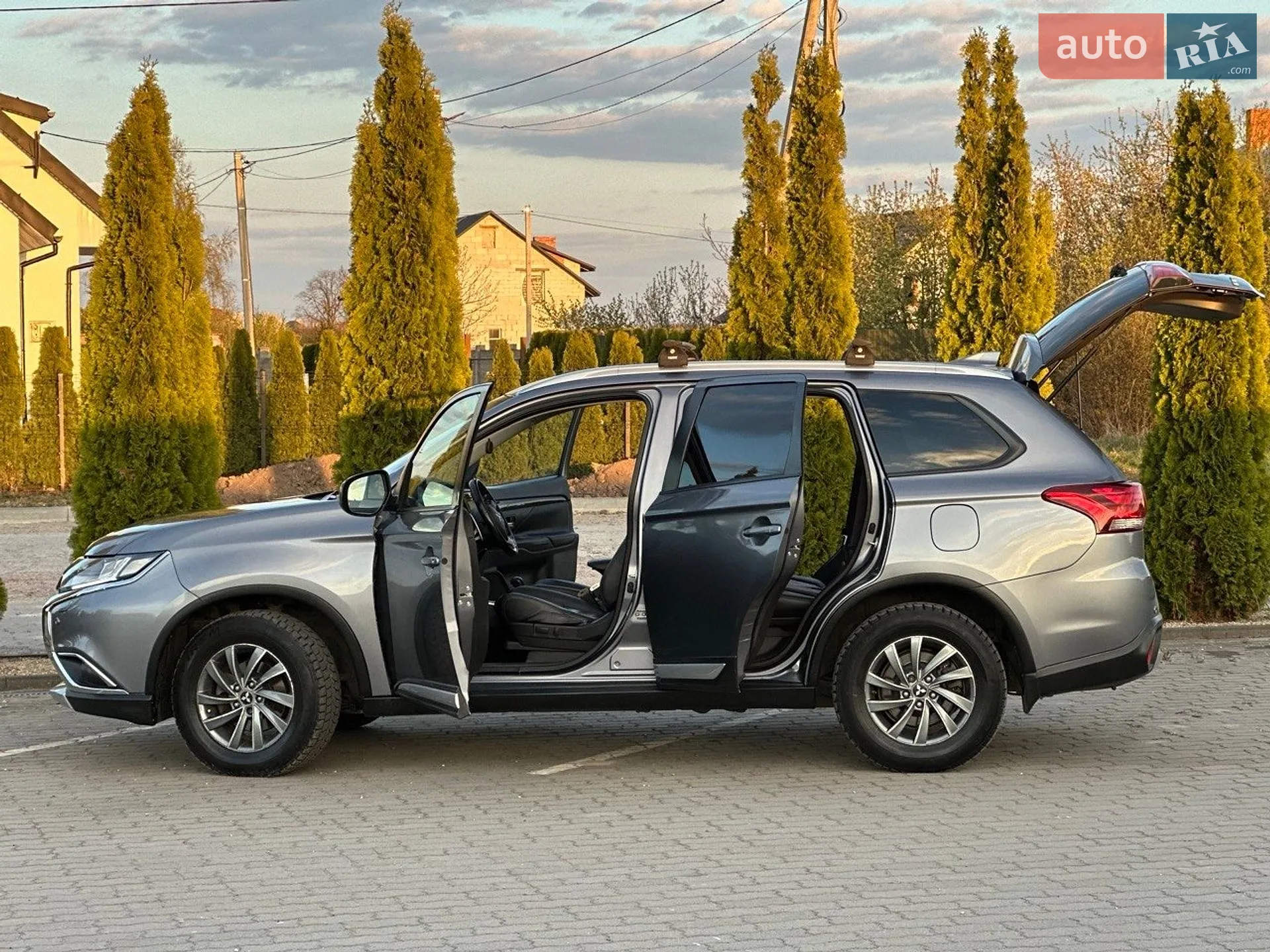 2017 Mitsubishi Outlander - мініатюра 8