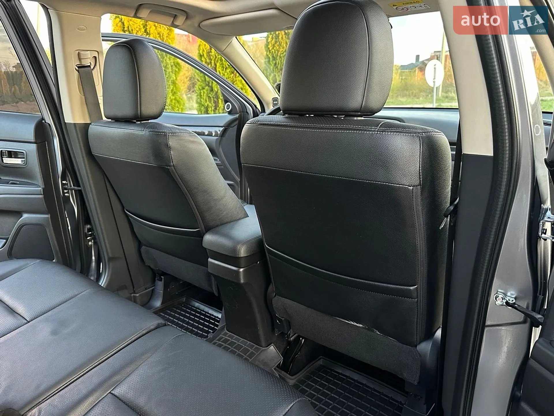 2017 Mitsubishi Outlander - мініатюра 79