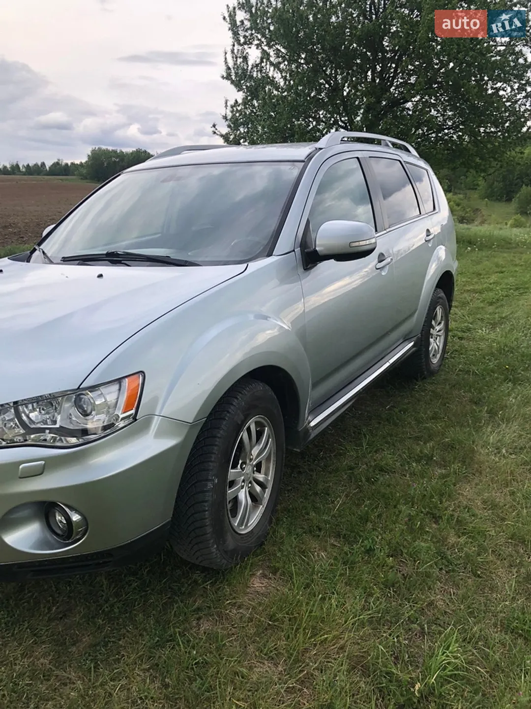 2010 Mitsubishi Outlander - мініатюра 12
