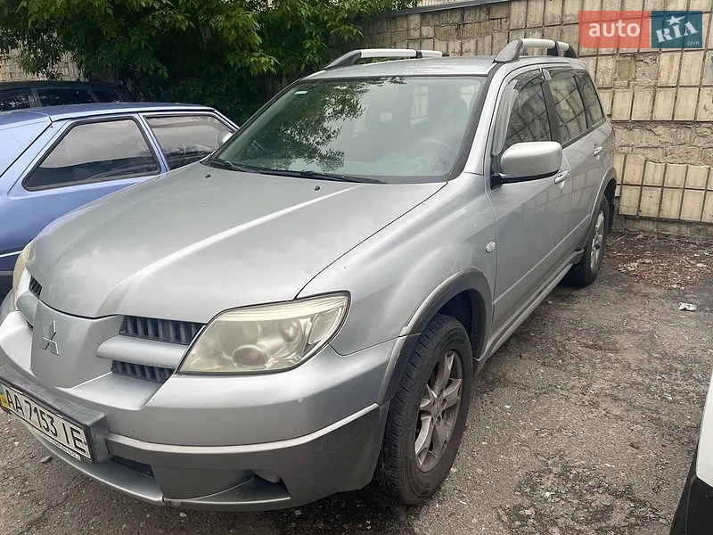 Mitsubishi Outlander