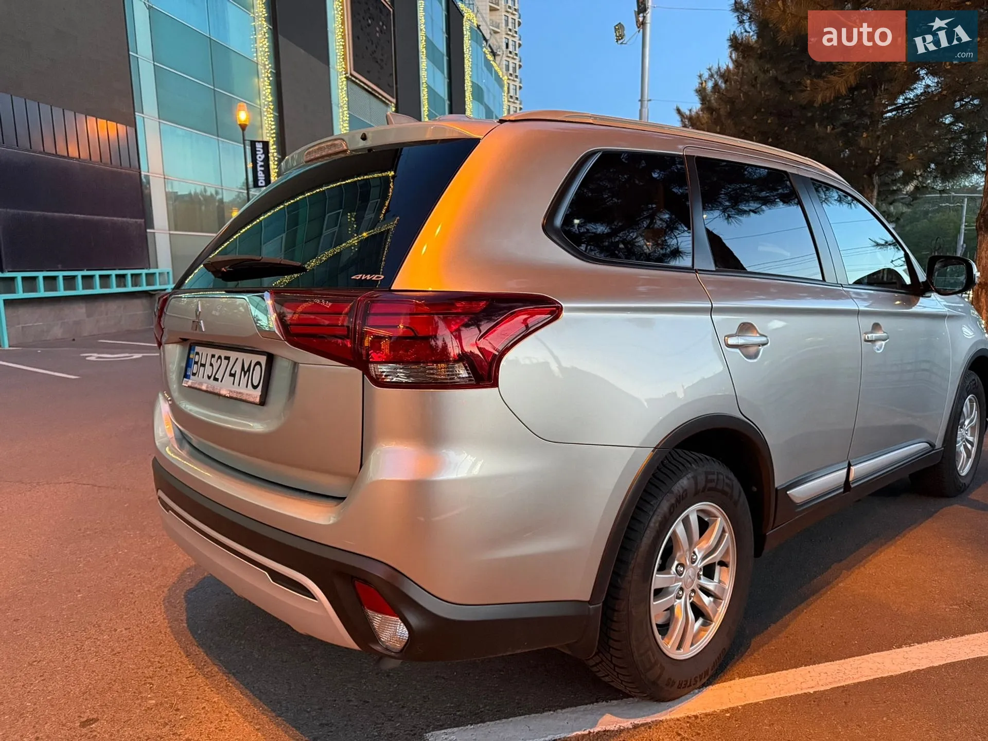 2019 Mitsubishi Outlander - мініатюра 9